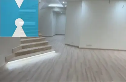 دوبلكس - 3 غرف نوم - 3 حمامات للايجار في الحي الخامس - الشيخ زايد - الجيزة