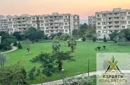 Apartment - 2 Bedrooms - 2 Bathrooms for sale in Madinaty - Cairo