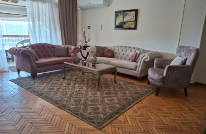 شقة - 2 غرف نوم - 1 حمام للايجار في شارع عمارات رابعه - ارض الجولف - مصر الجديدة - القاهرة