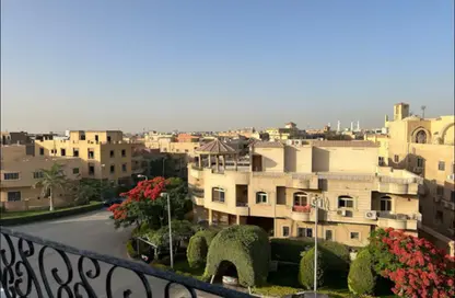 Apartment - 2 Bedrooms - 2 Bathrooms for rent in Service Road - Ganoob El Acadimia - New Cairo City - Cairo