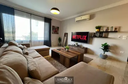 شقة - 2 غرف نوم - 2 حمامات للبيع في فيلدج جيت - المستثمرين الجنوبية - مدينة القاهرة الجديدة - القاهرة