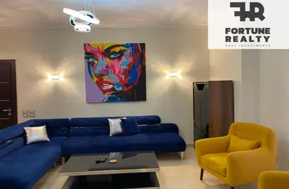 شقة - 2 غرف نوم - 2 حمامات للبيع في فيلدج جيت - المستثمرين الجنوبية - مدينة القاهرة الجديدة - القاهرة