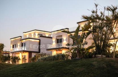 Villa - 5 Bedrooms - 5 Bathrooms for sale in Azzar - 5th Settlement Compounds - The 5th Settlement - New Cairo City - Cairo