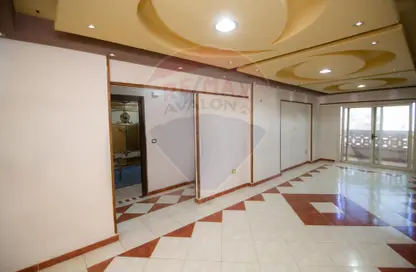 Apartment - 3 Bedrooms - 1 Bathroom for sale in Seyouf - Hay Awal El Montazah - Alexandria