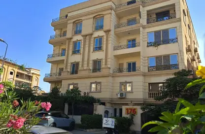 Apartment - 3 Bedrooms - 2 Bathrooms for sale in West Arabella - 5th Settlement Compounds - The 5th Settlement - New Cairo City - Cairo