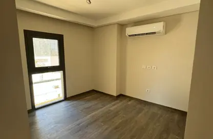 Apartment - 3 Bedrooms - 3 Bathrooms for sale in Park Side Residence - Zed Towers - Sheikh Zayed Compounds - Sheikh Zayed City - Giza