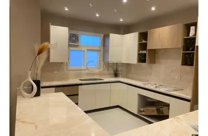 Apartment - 3 Bedrooms - 3 Bathrooms for sale in West Somid - 6 October City - Giza