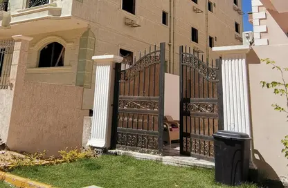 Apartment - 4 Bedrooms - 4 Bathrooms for sale in Beit Al Watan - Sheikh Zayed Compounds - Sheikh Zayed City - Giza
