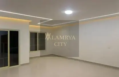 شقة - 3 غرف نوم - 2 حمامات للبيع في شارع عمارات الأندلس - الهانوفيل - حي العجمي - الاسكندرية