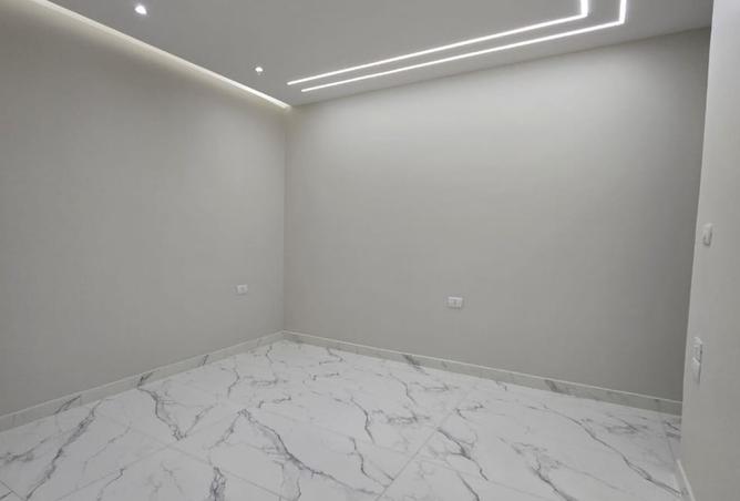 8562359 - Property Image 2