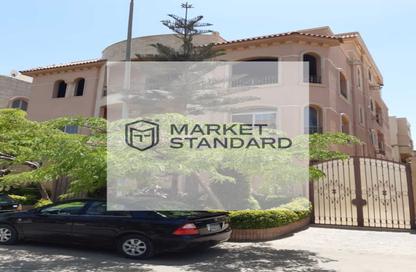 Villa - 6 Bedrooms - 6 Bathrooms for sale in Al Mosheer Ahmed Ismail St.   El Obour Road - 7th District - Obour City - Qalyubia