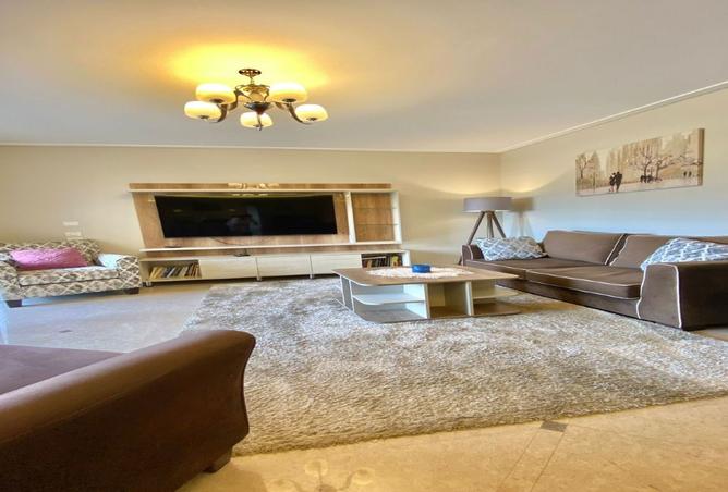 8226424 - Property Image 3