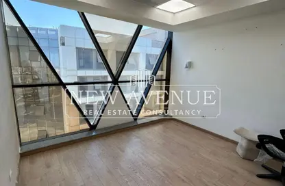Office Space - Studio - 1 Bathroom for rent in Cairo Business Plaza - North Teseen St. - The 5th Settlement - New Cairo City - Cairo