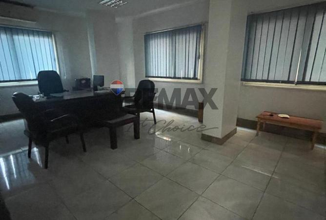 8150695 - الصورة الرئيسية للعقار