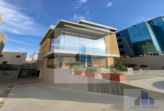 6748008 - Property Image 2