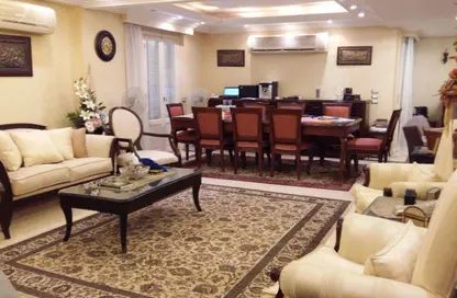 شقة - 3 غرف نوم - 3 حمامات للبيع في حدائق المهندسين - الحي الرابع - الشيخ زايد - الجيزة