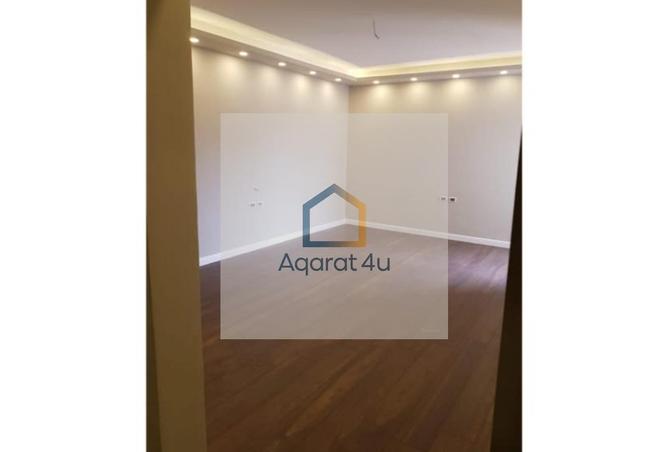 8473516 - Property Image 3