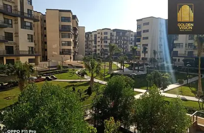 Apartment - 2 Bedrooms - 2 Bathrooms for sale in Madinaty - Cairo