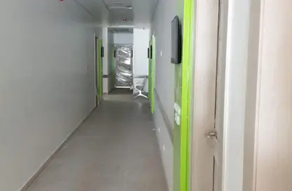 عيادة - استوديو - 1 حمام للايجار في طريق الشروق - المجاورة الاولي - الحي الثامن - مدينة الشروق - القاهرة