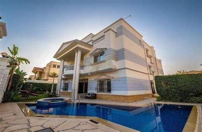 Villa - 6 Bedrooms - 7+ Bathrooms for sale in Royal City - Sheikh Zayed Compounds - Sheikh Zayed City - Giza