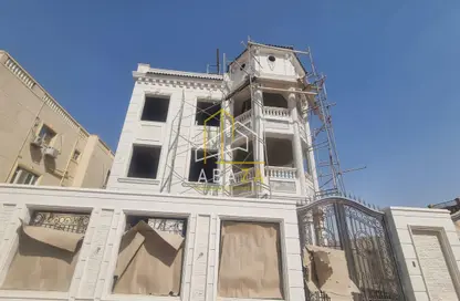 فيلا - 8 غرف نوم - 7 حمامات للبيع في لافيدا البستان - محور 26 يوليو - مدينة 6 أكتوبر - الجيزة