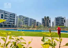 Apartment - 2 Bedrooms - 2 Bathrooms for sale in Isola - Hadayek October - 6 October City - Giza