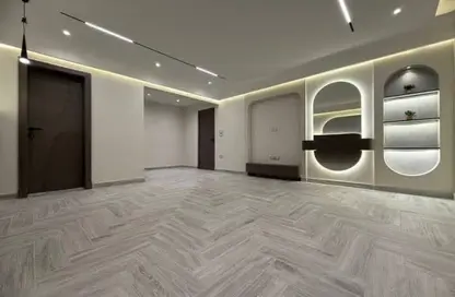 Apartment - 4 Bedrooms - 3 Bathrooms for sale in Mohammed Al Maqref St. - 6th Zone - Nasr City - Cairo