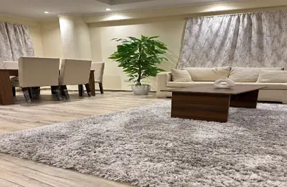 Apartment - 2 Bedrooms - 1 Bathroom for rent in Al Sharq Al Taamin - 5th Settlement Compounds - The 5th Settlement - New Cairo City - Cairo