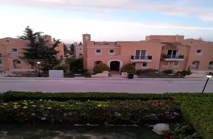 Chalet - 2 Bedrooms - 2 Bathrooms for rent in Mountain View - Ras Al Hekma - North Coast