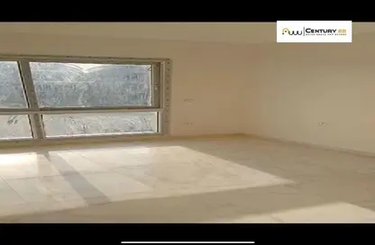 Apartment - 3 Bedrooms - 2 Bathrooms for rent in Hyde Park - New Cairo City - Cairo