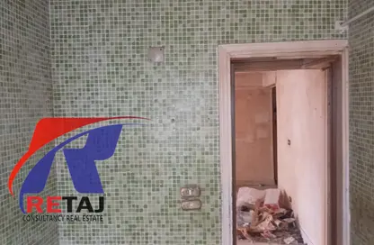 Apartment - 2 Bedrooms - 1 Bathroom for sale in Abdelrahman Sedky St. - 6th Zone - Nasr City - Cairo