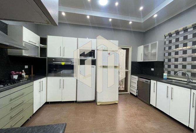 8206854 - Property Image 3