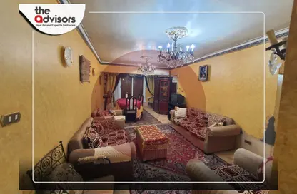 Apartment - 3 Bedrooms - 1 Bathroom for rent in Kamal Eldin Salah St. - Smouha - Hay Sharq - Alexandria