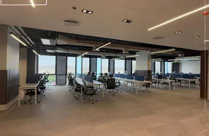 مساحات مكتبية - استوديو - 3 حمامات للايجار في روك جولدن مول - كمبوندات التجمع الخامس - التجمع الخامس - مدينة القاهرة الجديدة - القاهرة