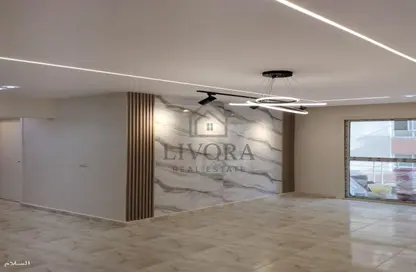 Apartment - 2 Bedrooms - 1 Bathroom for rent in Degla Palms - Al Wahat Road - 6 October City - Giza