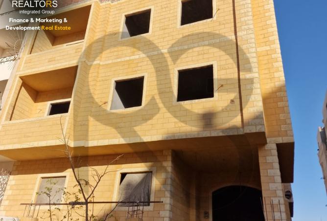 7448404 - Property Image 2