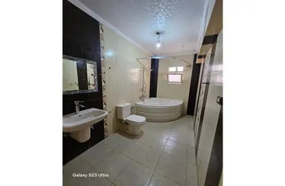 شقة - 3 غرف نوم - 2 حمامات للبيع في الحي التاسع - مدينة العبور - القليوبية