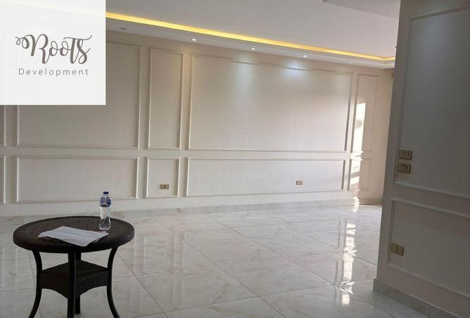 8243989 - Property Image 2