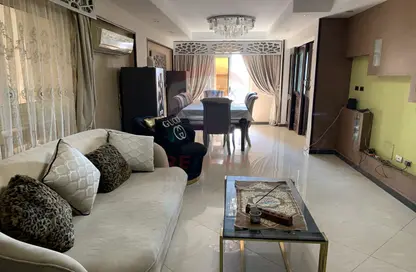 Apartment - 3 Bedrooms - 2 Bathrooms for sale in Al Rasafa St. - Moharam Bek - Hay Wasat - Alexandria
