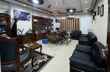مساحات مكتبية - استوديو - 1 حمام للبيع في شارع المحكمة - محرم بك - حي وسط - الاسكندرية