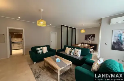 Apartment - 2 Bedrooms - 2 Bathrooms for sale in Palm Hills Village Gate - South Investors Area - New Cairo City - Cairo