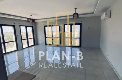 شقة - 3 غرف نوم - 3 حمامات للايجار في ذا كورت ياردز - كمبوندات الشيخ زايد - الشيخ زايد - الجيزة