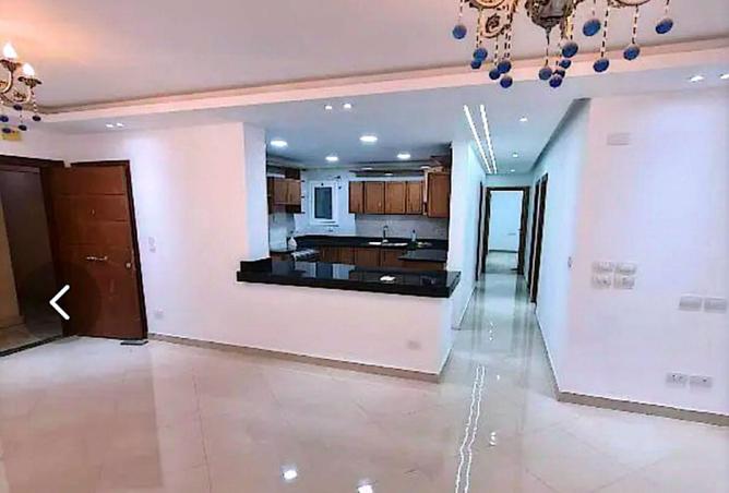 8521476 - Property Image 3