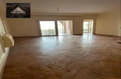 Apartment - 3 Bedrooms - 3 Bathrooms for rent in Zayed 2000 - 4th District - Sheikh Zayed City - Giza