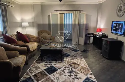 Apartment - 2 Bedrooms - 2 Bathrooms for rent in Al Gezira El Wosta St. (Yousef Kamel) - Zamalek - Cairo