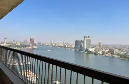 Apartment - 3 Bedrooms - 4 Bathrooms for sale in Nile St. - Dokki - Giza