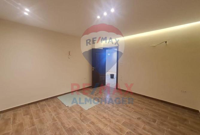 8159521 - Property Image 3