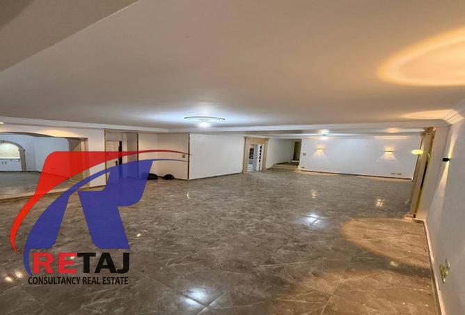 8192403 - Property Image 2