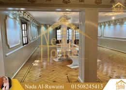Apartment - 3 bedrooms - 3 bathrooms for للبيع in Al Zankalony St. - Camp Chezar - Hay Wasat - Alexandria