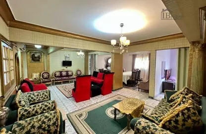 شقة - 3 غرف نوم - 2 حمامات للايجار في شارع كمال الدين صلاح - سموحة - حي شرق - الاسكندرية